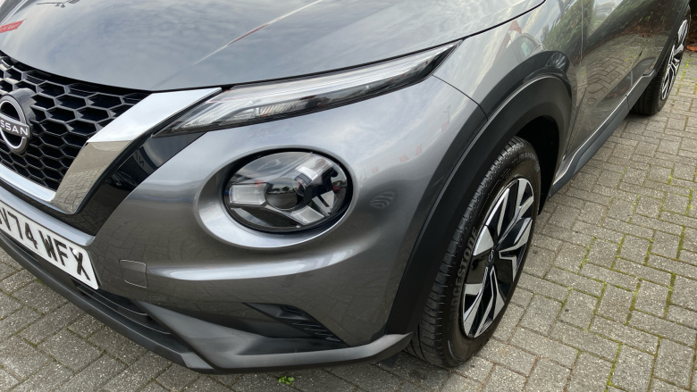 Nissan Juke 1.0 DiG-T Acenta Premium 5dr Petrol Hatchback